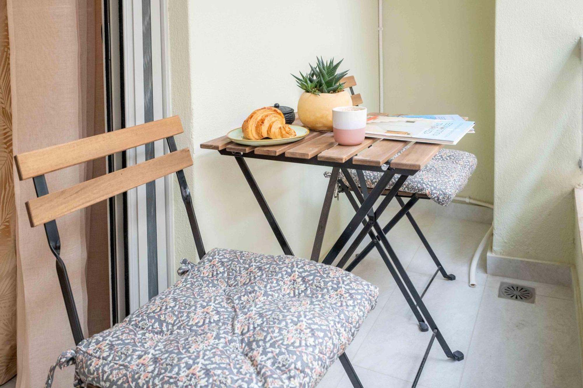 Cozy Apartment Атина Екстериор снимка
